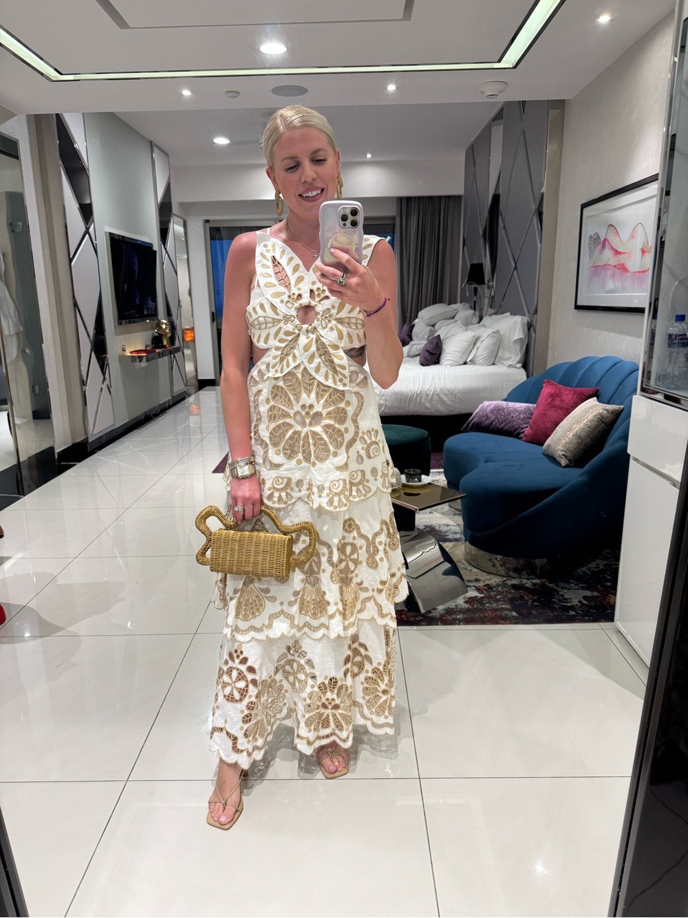 Farm Rio Off White Flower Richelie Dress - Bloomingdale’s Exclusice - Size XS - Picture 4 of 8